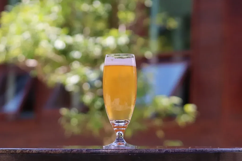 P1_03_redbrick_7_beer_nolicense