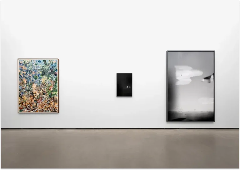 Facing the Light Installation view © Uwe Walter