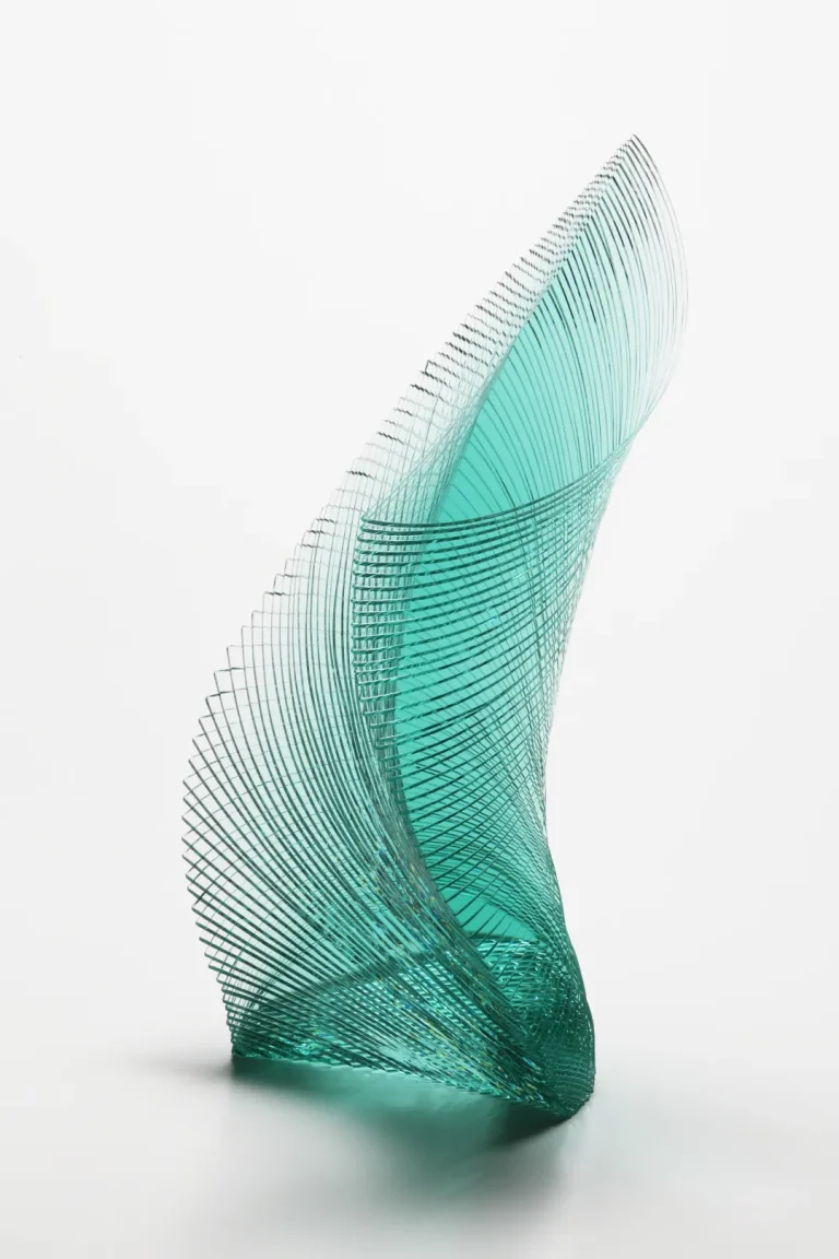 Niyoko Ikuta Ku-102 (Free Essence-102) 2017, Cut, laminated sheet glass