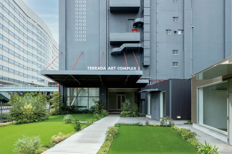 TERRADA ART COMPLEX I