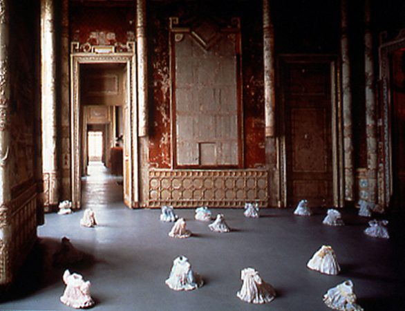 Post Human展 キャステロ・デ・リヴォリ現代美術館　トリノ、イタリア（1992）