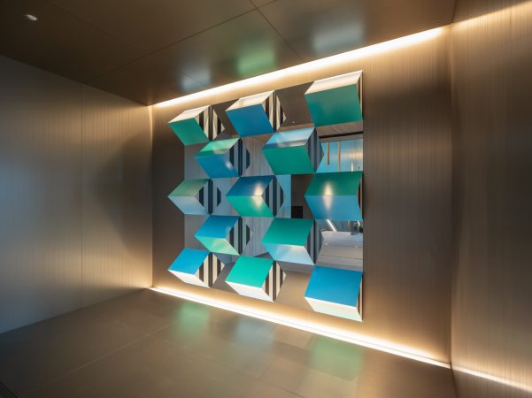 Daniel Buren《HG6 Alto Re lieve》