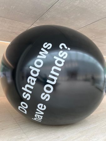Ryan Gander 《Do shadows have sounds?》（2025）
©Ryan Gander Courtesy of TARO NASU